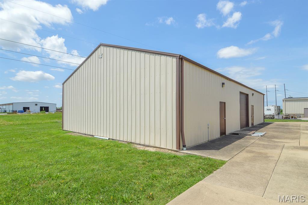 Freeburg Indust Park - Commercial Sale