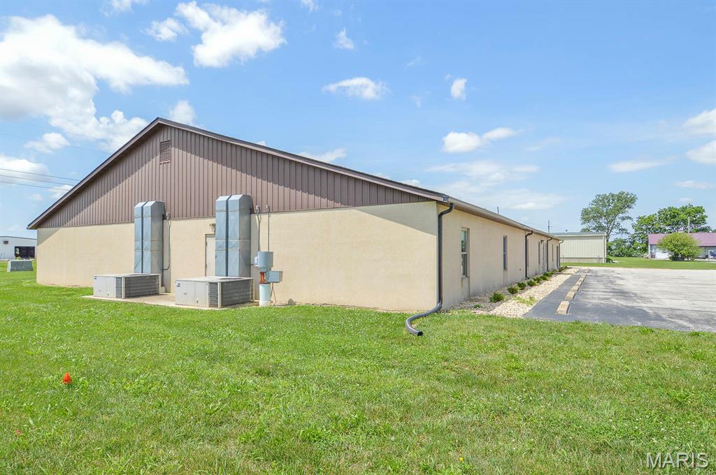 Freeburg Indust Park - Commercial Sale