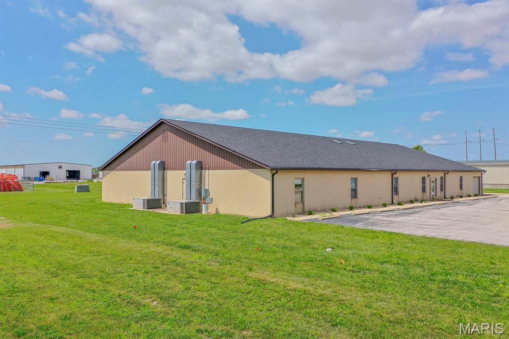 Freeburg Indust Park - Commercial Sale