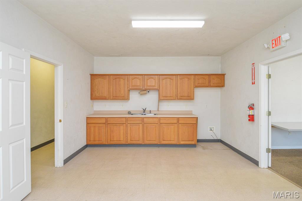 Freeburg Indust Park - Commercial Sale