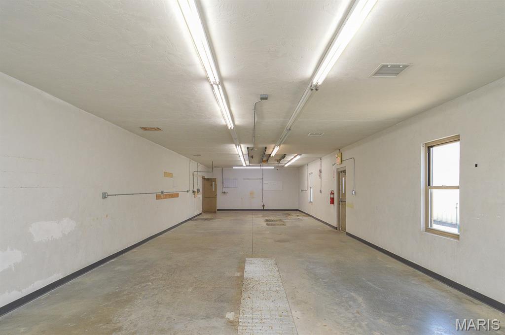 Freeburg Indust Park - Commercial Sale