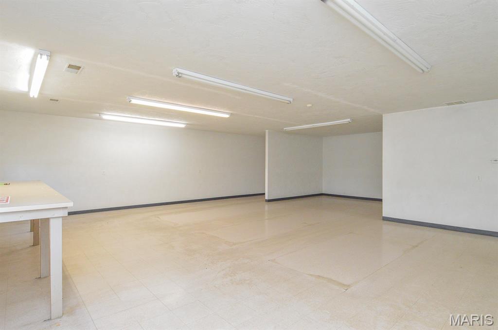 Freeburg Indust Park - Commercial Sale