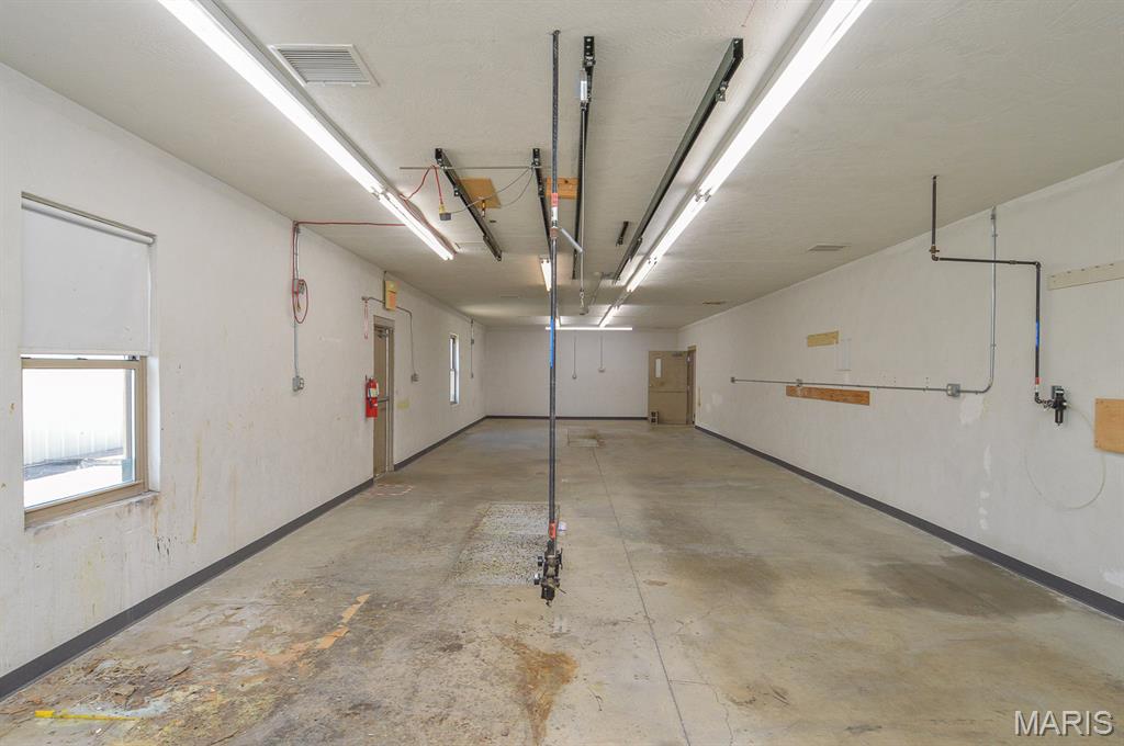 Freeburg Indust Park - Commercial Sale