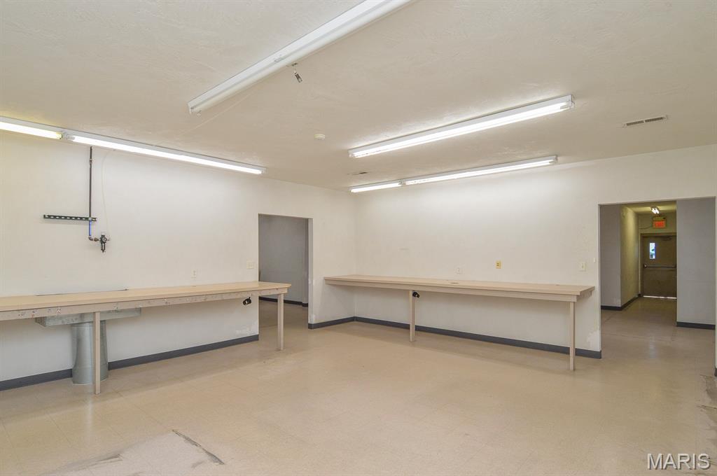 Freeburg Indust Park - Commercial Sale