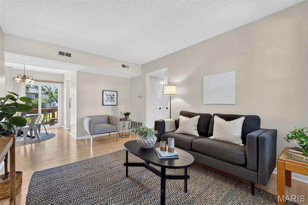Brentwood Forest Condo Ph Nine - Residential