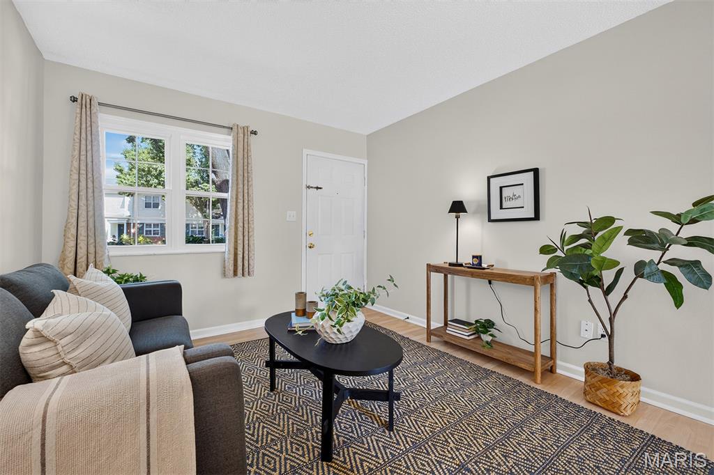 Brentwood Forest Condo Ph Nine - Residential