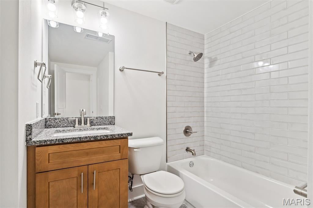 Pershing Ave Condo - Residential