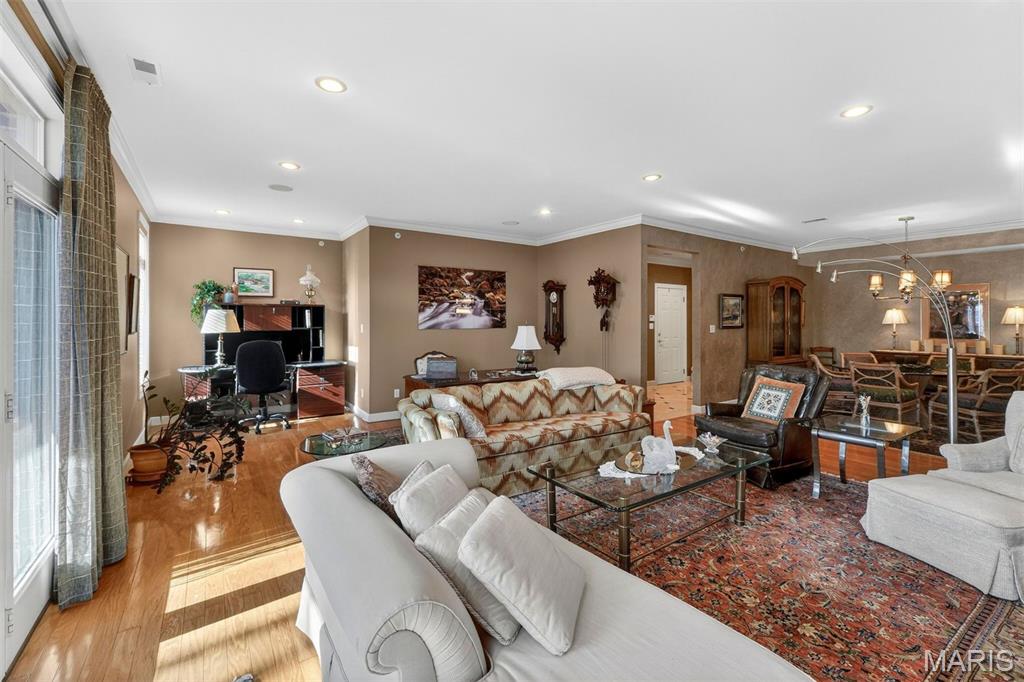 Forsyth Place Condo I - Residential