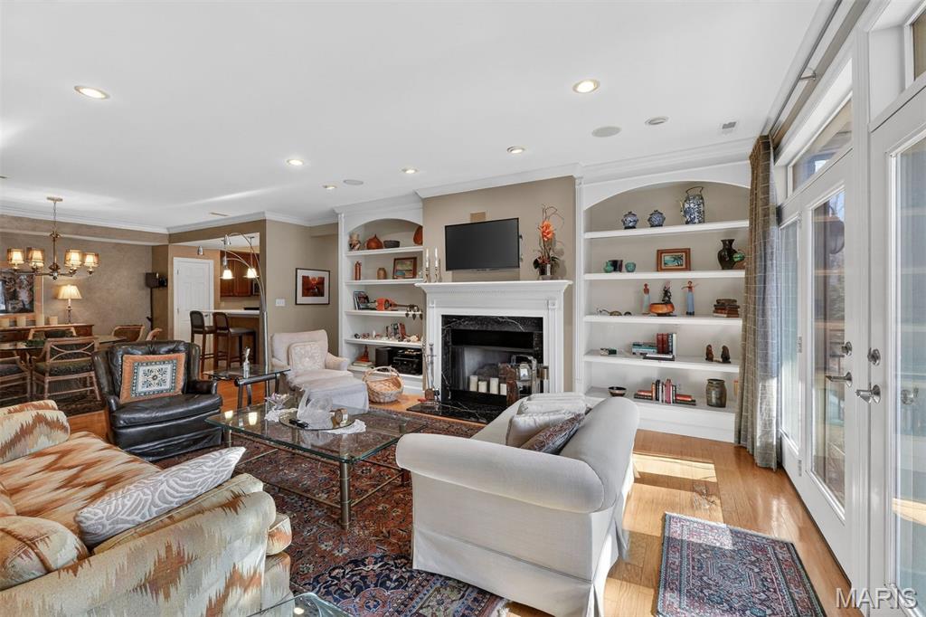 Forsyth Place Condo I - Residential