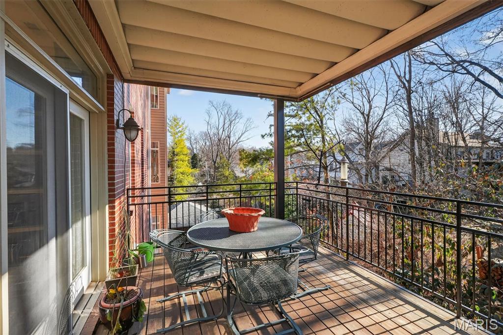 Forsyth Place Condo I - Residential