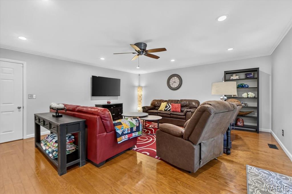 Elmwood Manor #6 - Residential