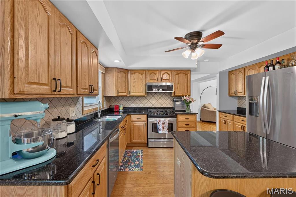 Elmwood Manor #6 - Residential