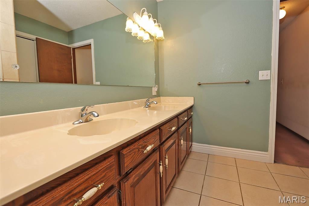 Cher-Ron-Doe Estates - Residential
