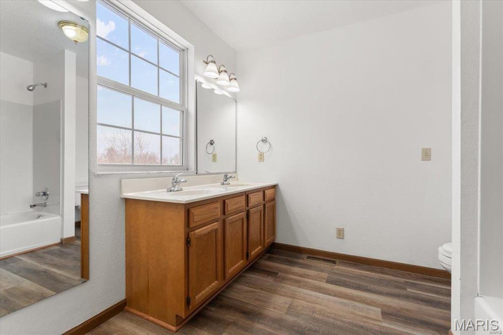 CLINTON HILLS - Residential Lease