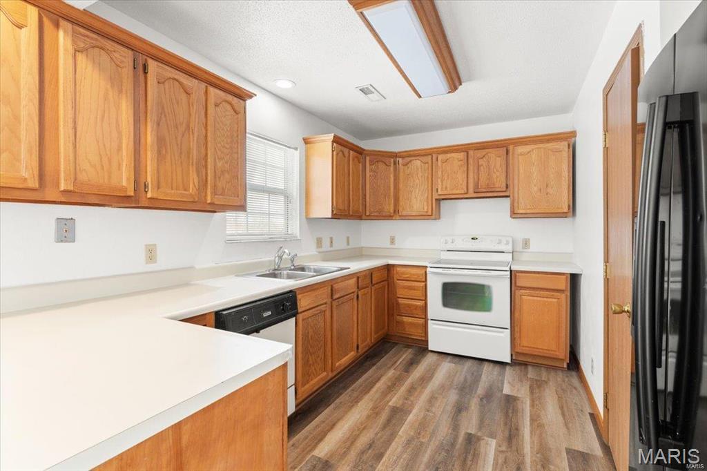 CLINTON HILLS - Residential Lease