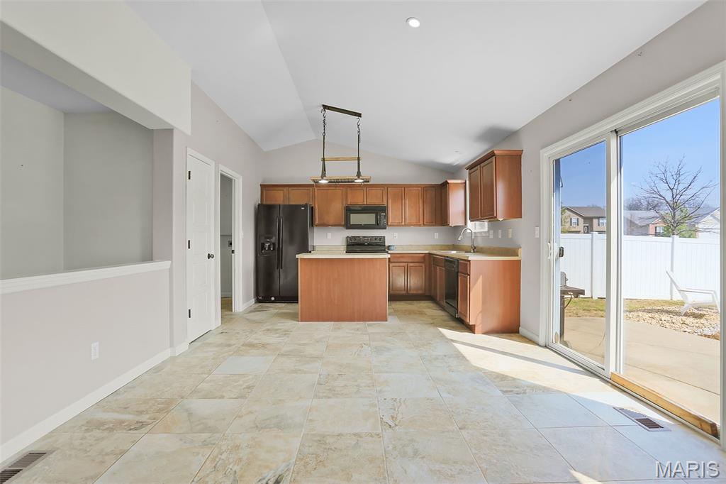 Shadow Ridge Estate - Residential