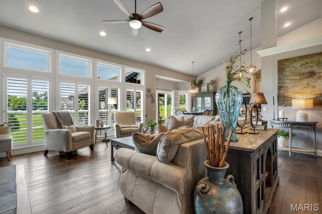 Mallard Pointe - Residential