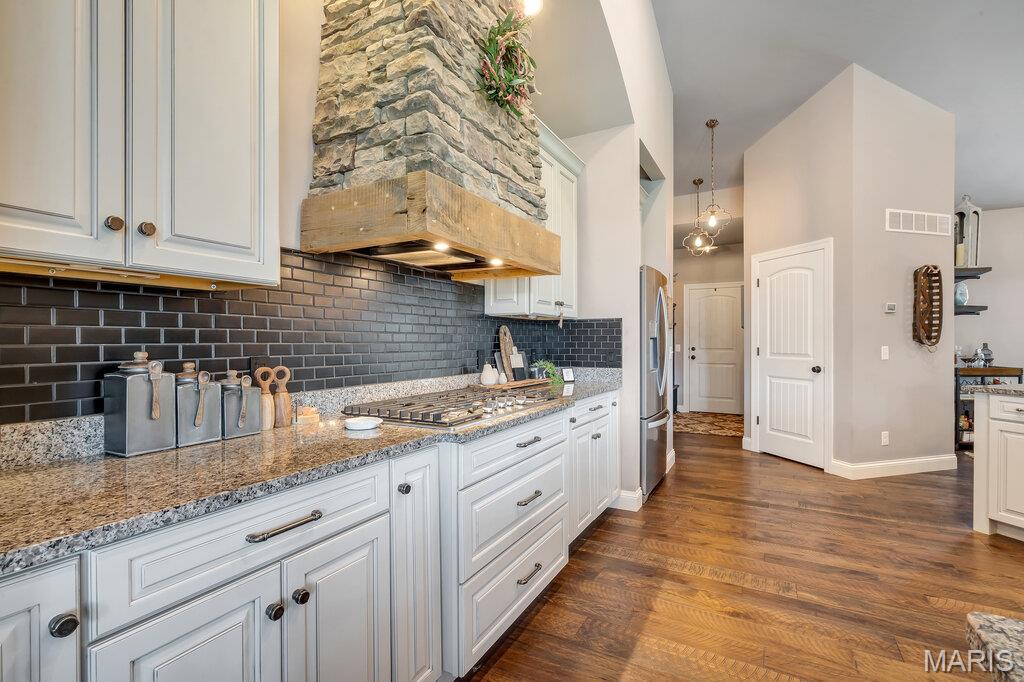 Mallard Pointe - Residential