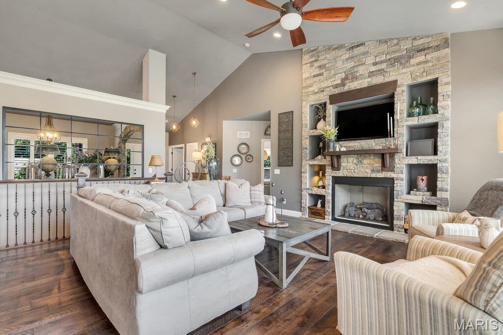 Mallard Pointe - Residential