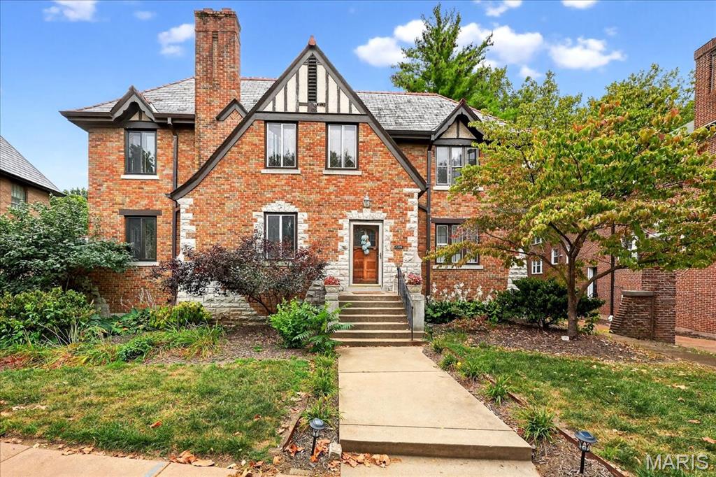 University Hills 2 - Residential Income