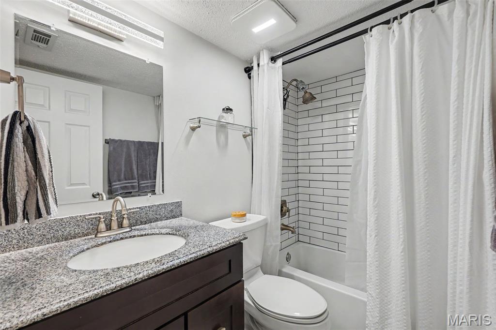 Edwards Place Condo 5 - Residential