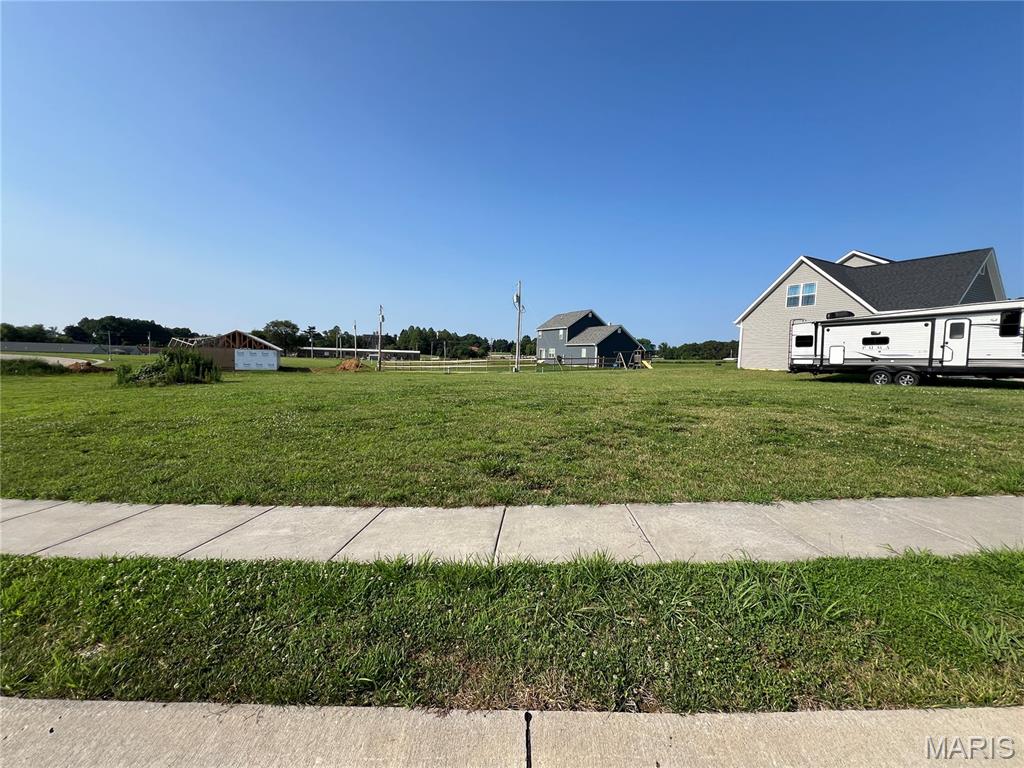 Redbud Court - Commercial Sale