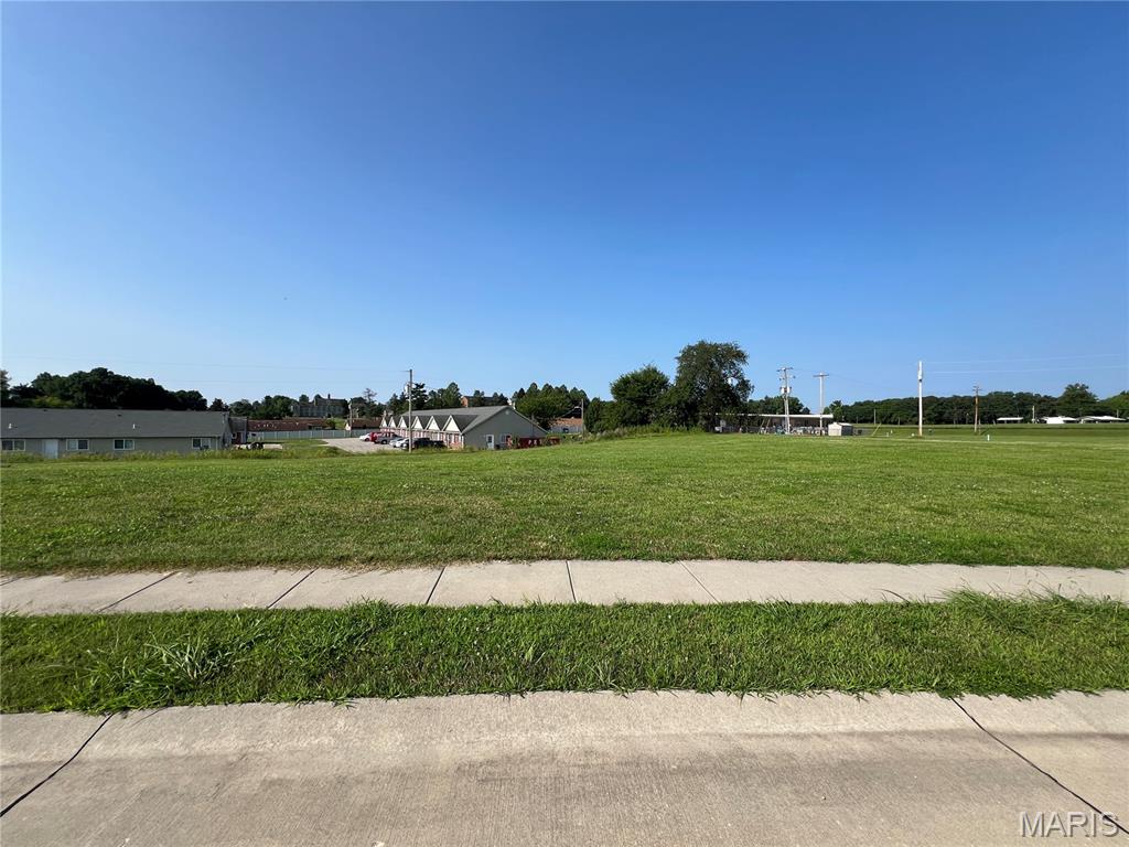 Redbud Court - Commercial Sale