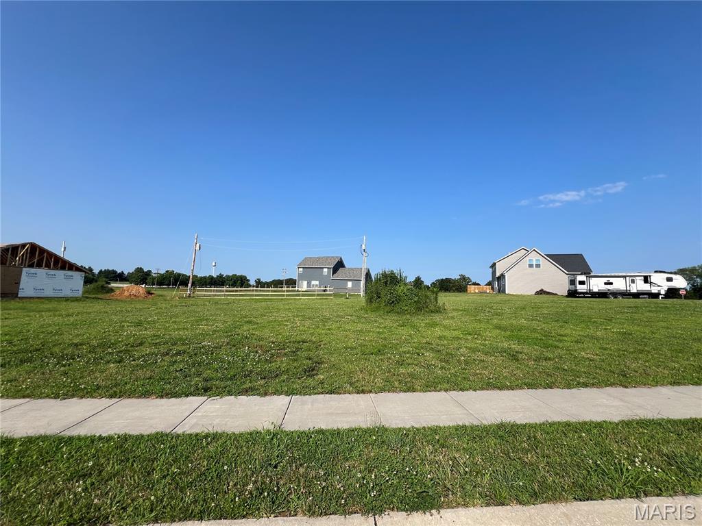 Redbud Court - Commercial Sale