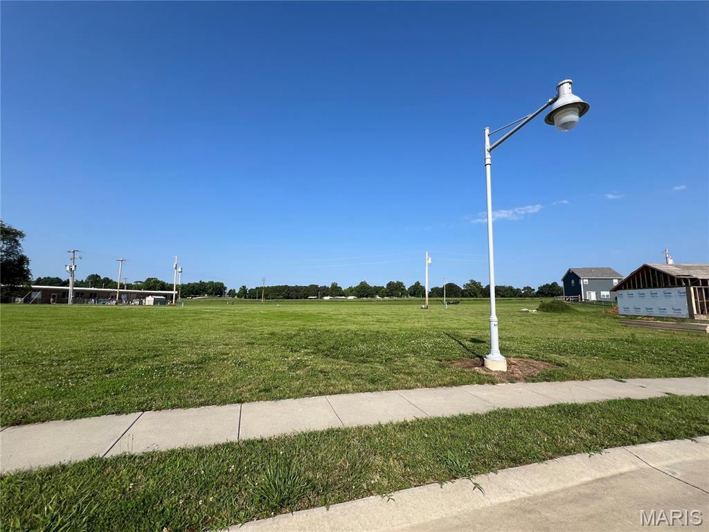 Redbud Court - Commercial Sale