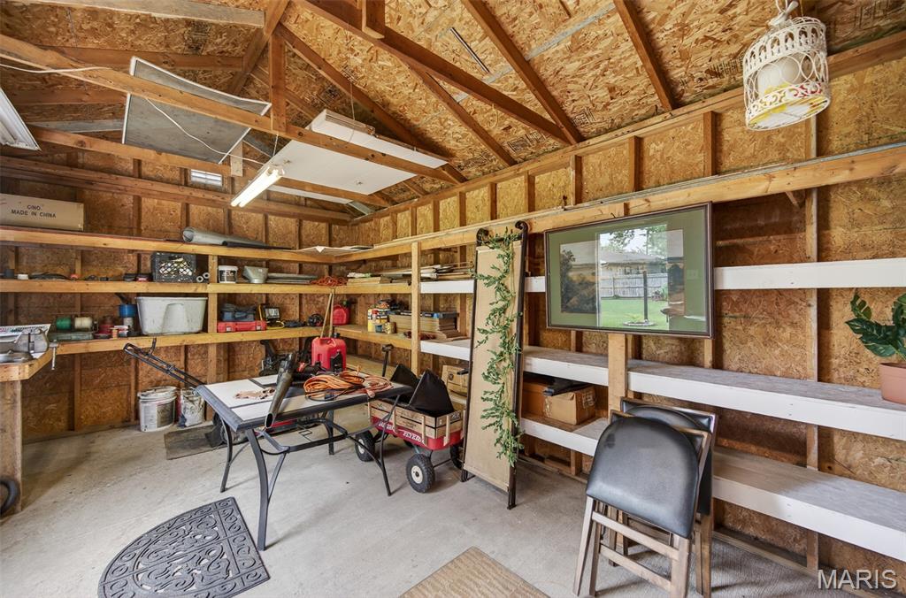 Maple Crest Annex - Residential