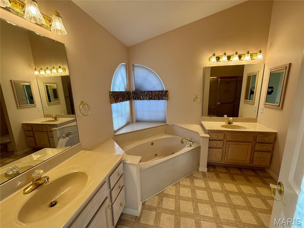 At Fairwood Hills 6th Add - Residential