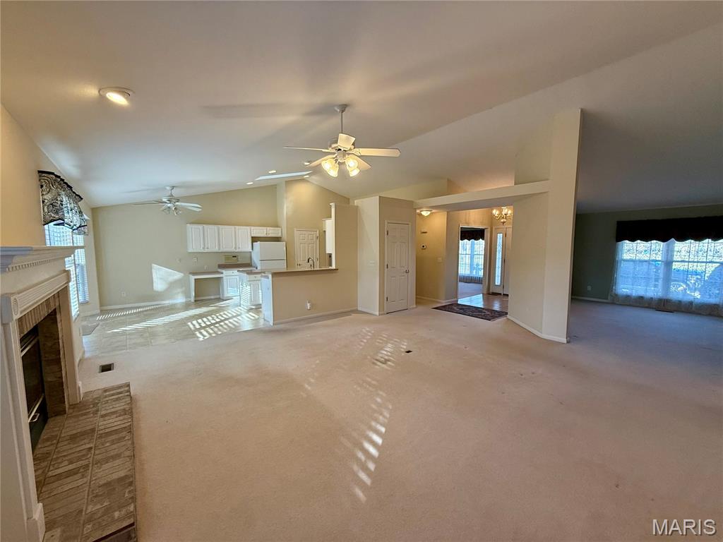 At Fairwood Hills 6th Add - Residential