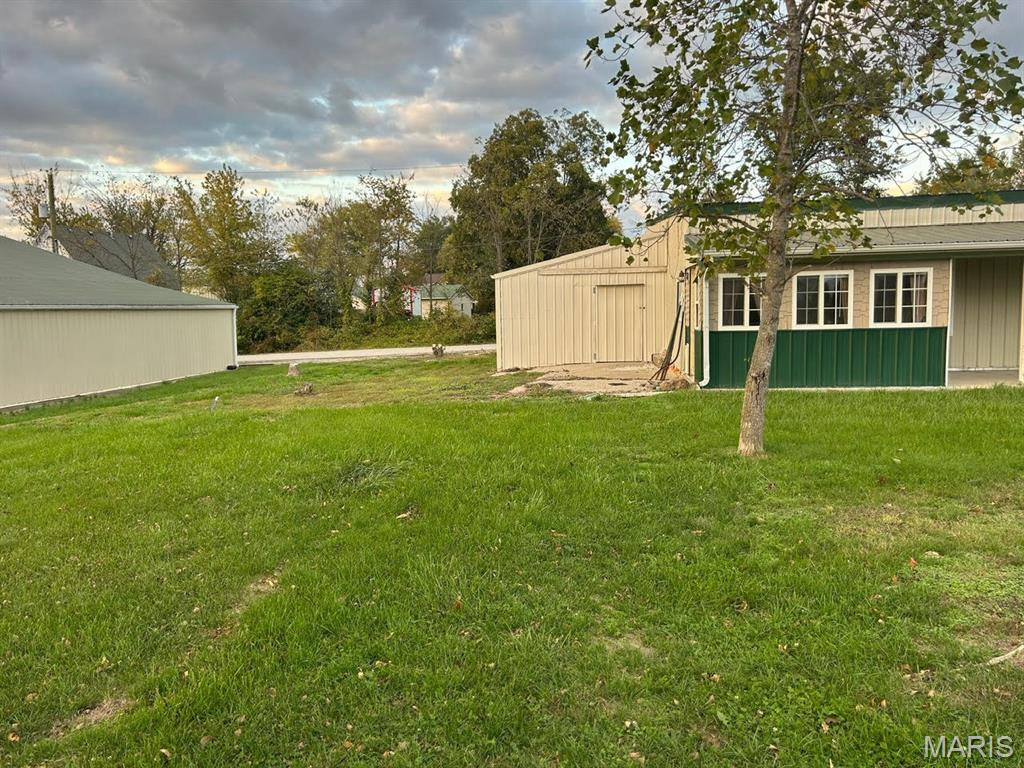 Surveyors Plat in Perry Missouri - Residential