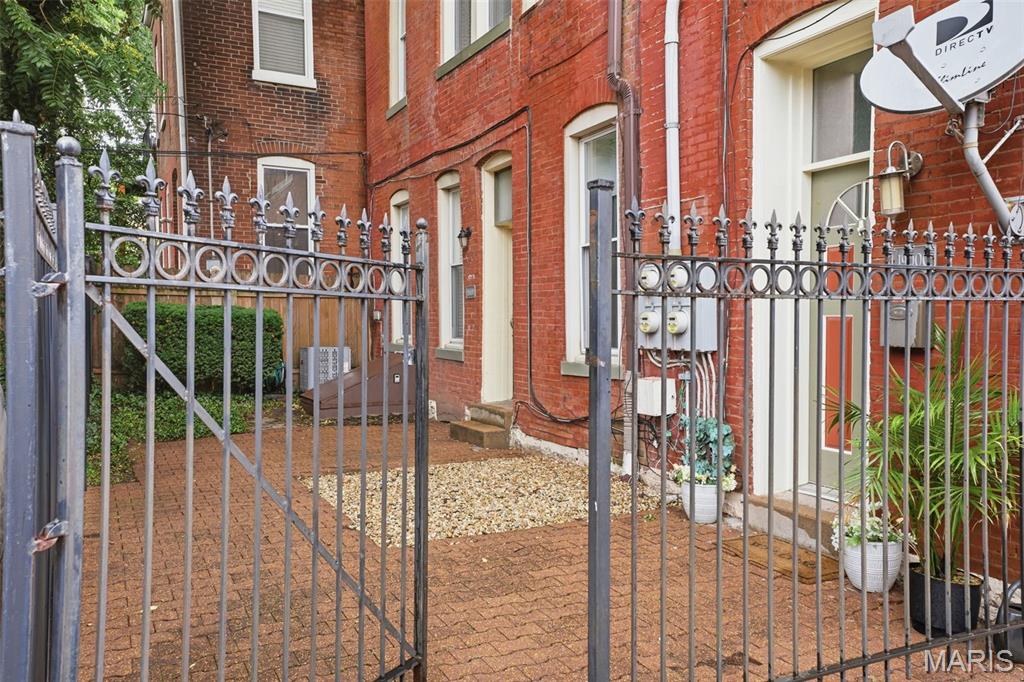 1900 Sidney Street Condo - Residential
