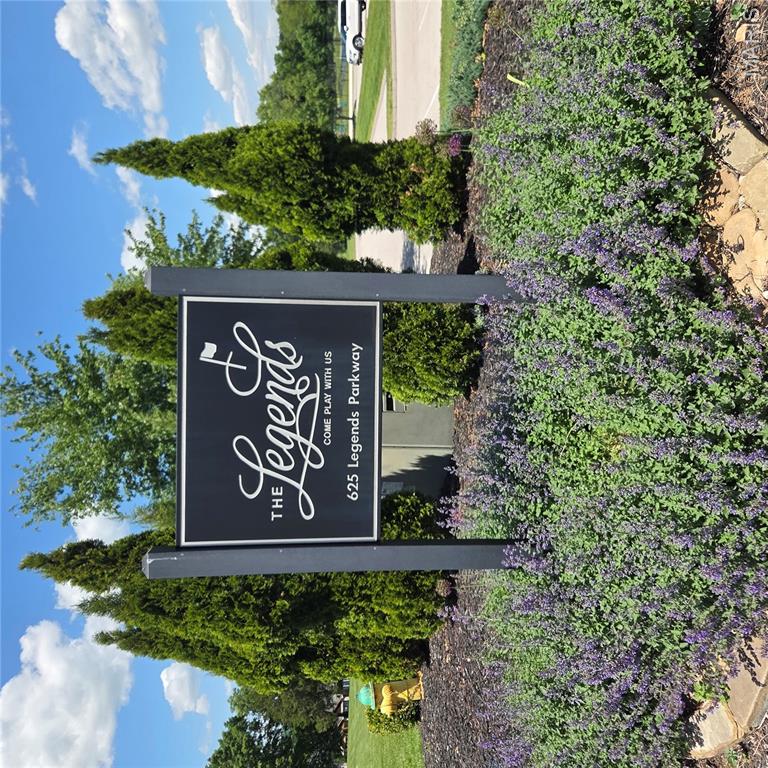 Thorntree Estates At The Legends - Residential