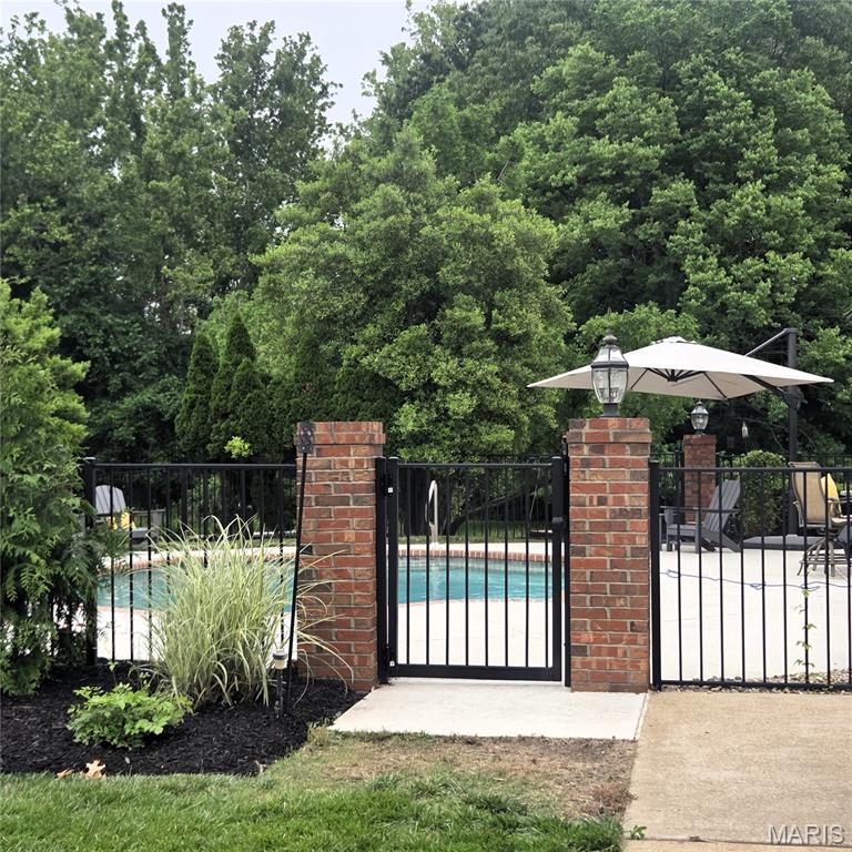 Thorntree Estates At The Legends - Residential