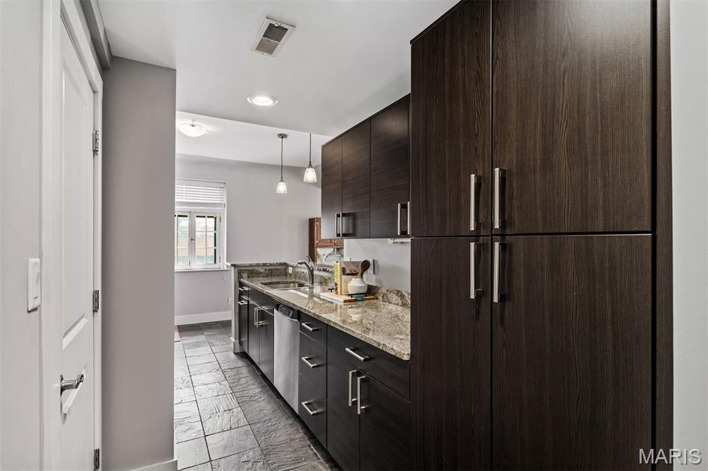Loop Condo - Residential