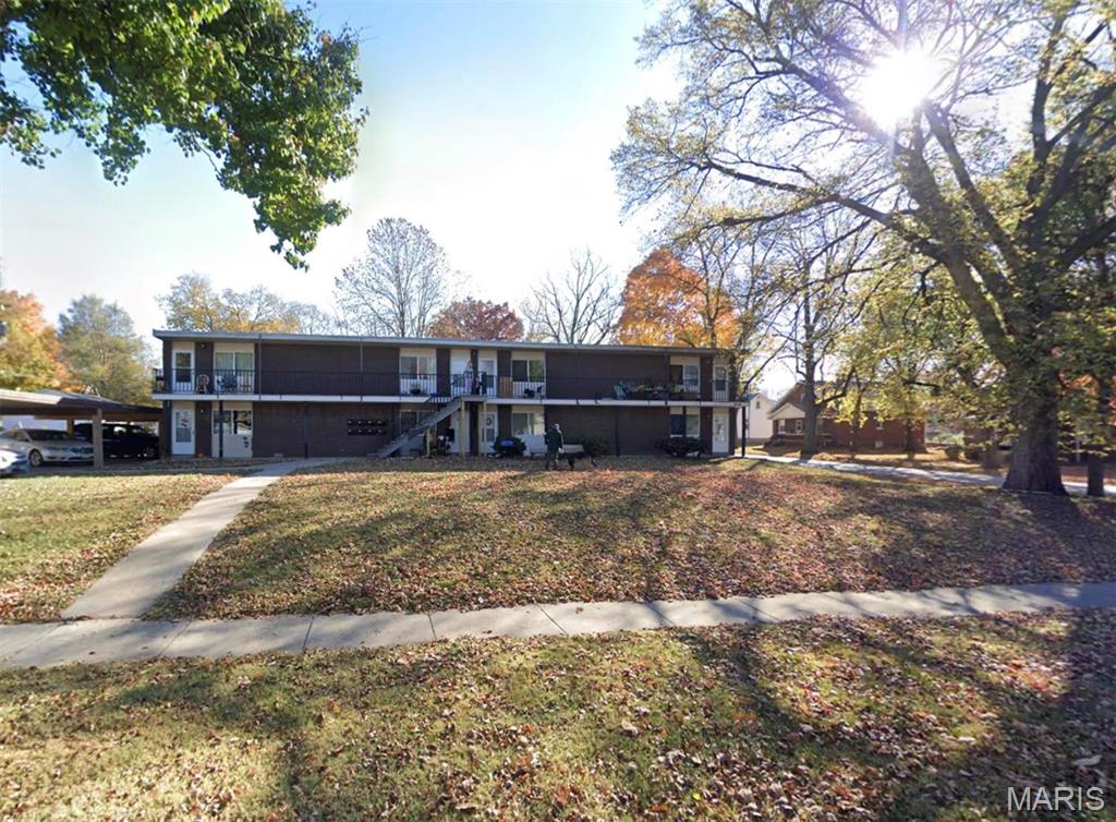 CHATEAU WOODS - Residential Lease