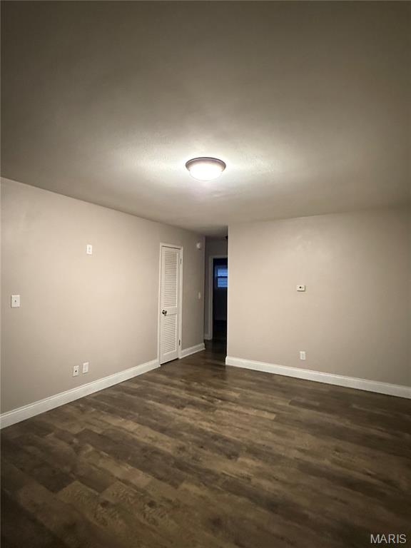 CHATEAU WOODS - Residential Lease