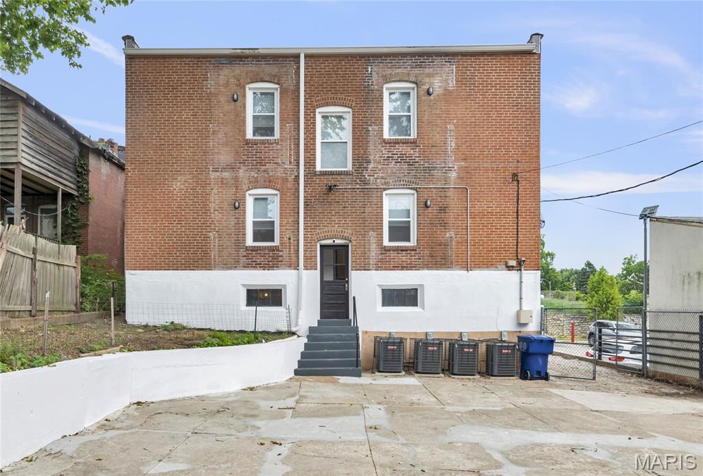 McDermotts Grand Ave Add - Residential Income