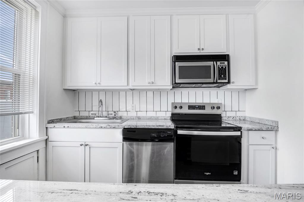 McDermotts Grand Ave Add - Residential Income