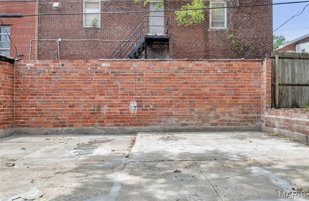 McDermotts Grand Ave Add - Residential Income