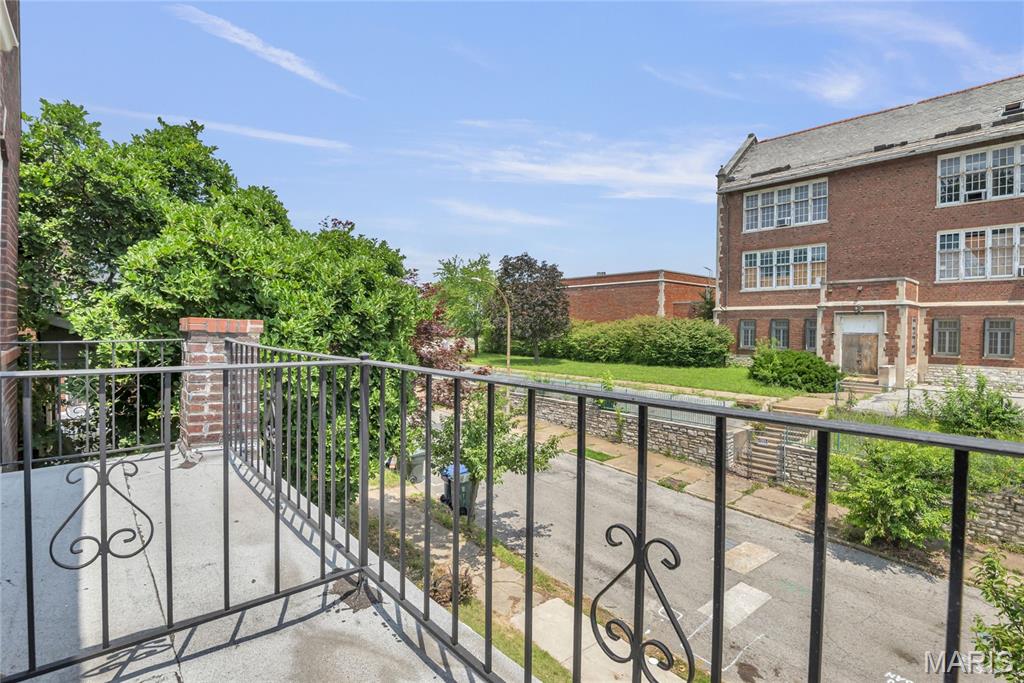 McDermotts Grand Ave Add - Residential Income