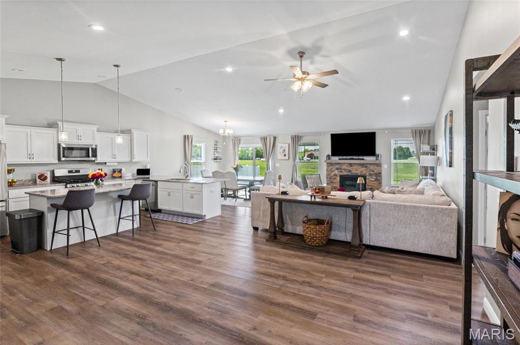 Crown Pointe-Ph 1 - Residential