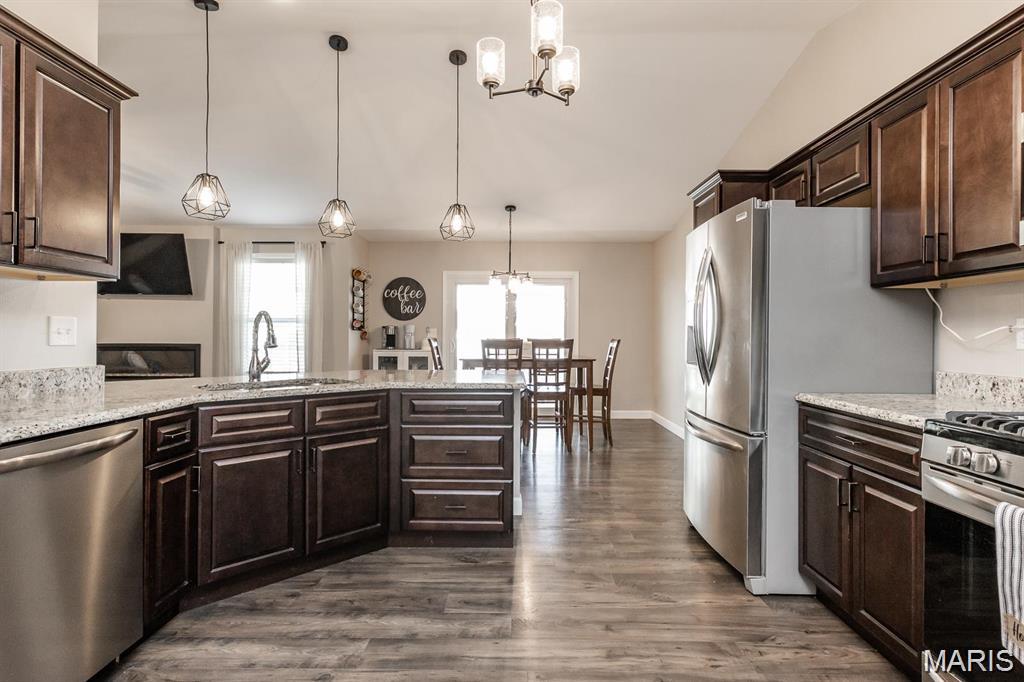 EAGLES LANDING - Residential Lease