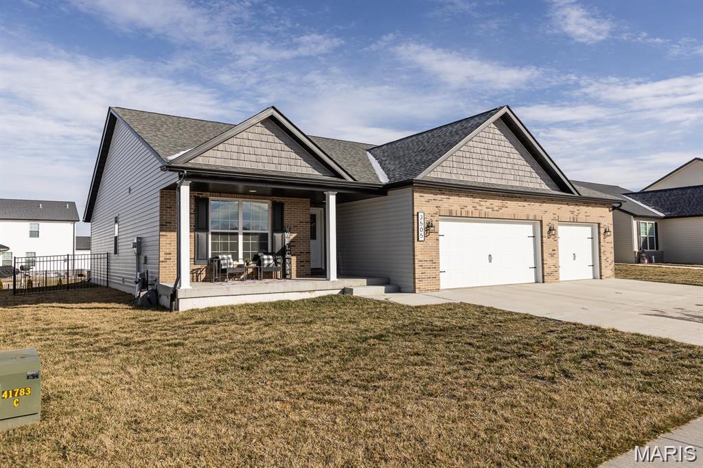 EAGLES LANDING - Residential Lease