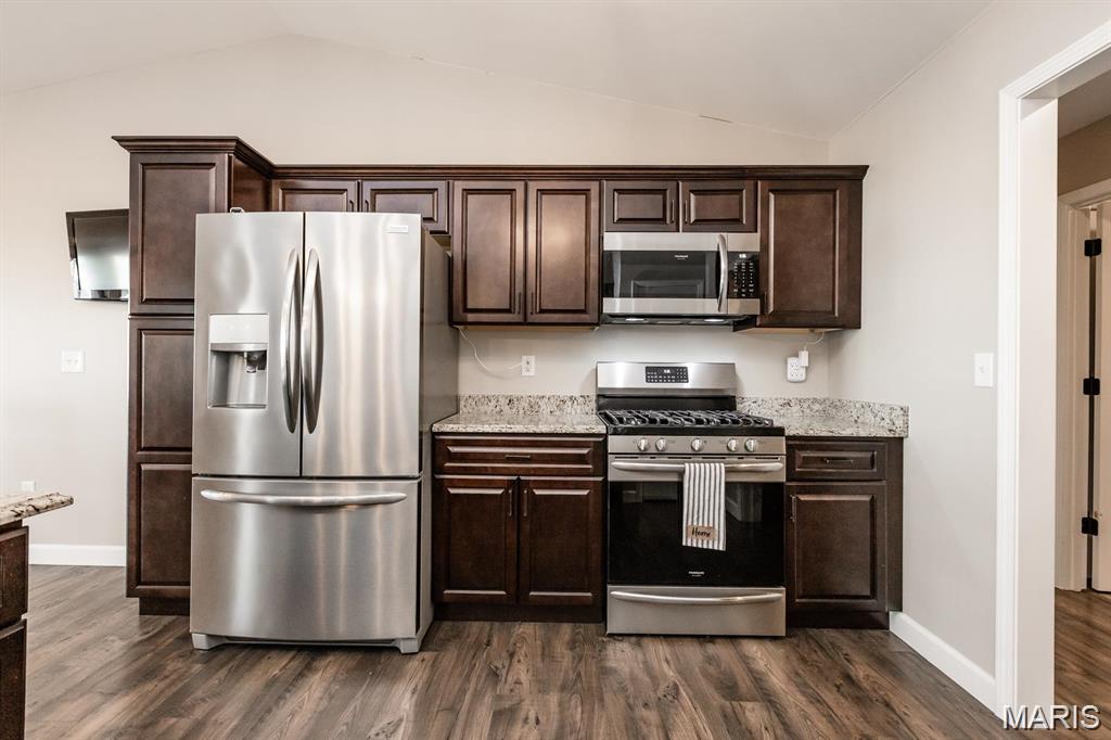 EAGLES LANDING - Residential Lease