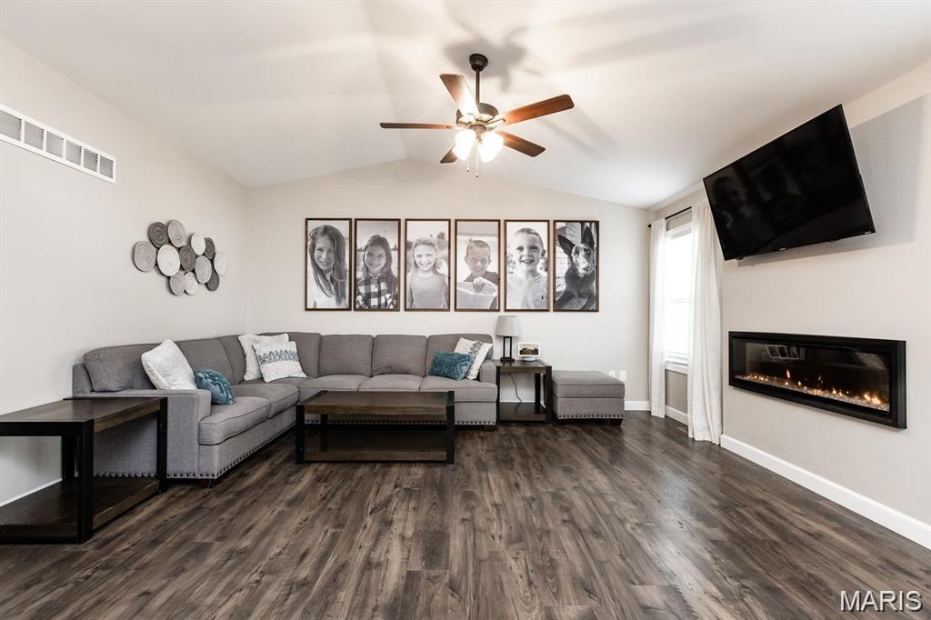 EAGLES LANDING - Residential Lease