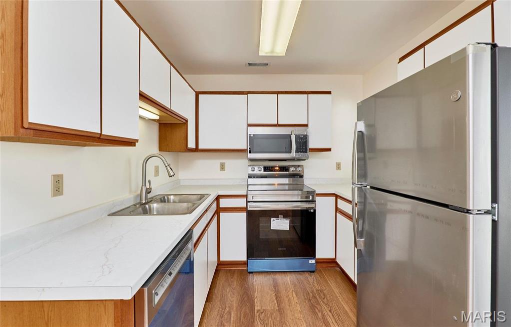 Victoria Crossing Two At The - Residential Lease