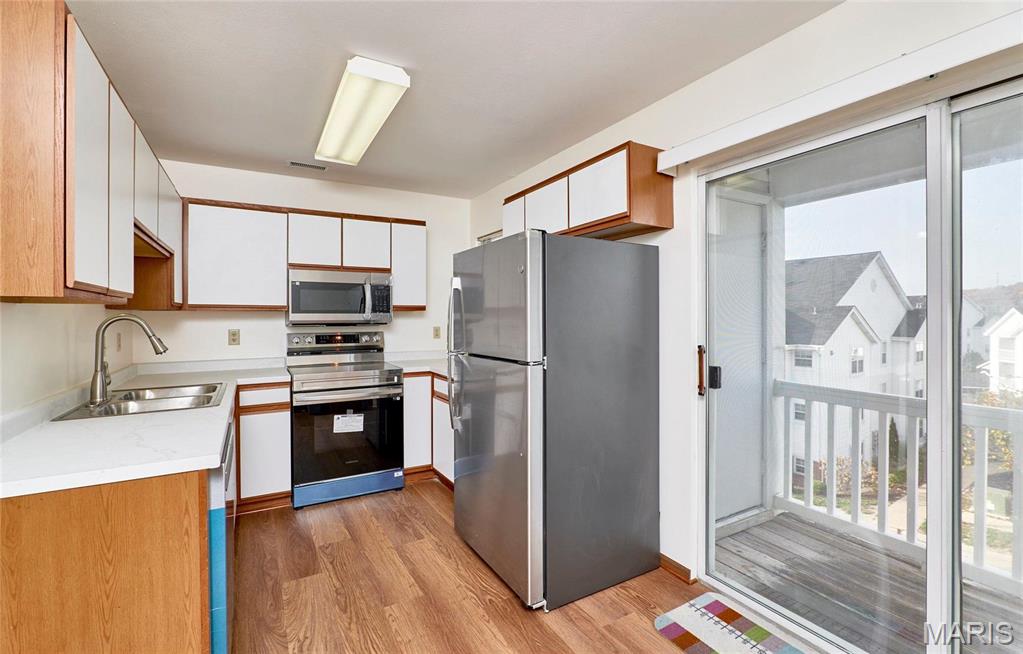 Victoria Crossing Two At The - Residential Lease